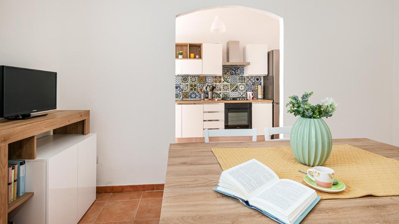 Juriol Apartment Alghero Bagian luar foto